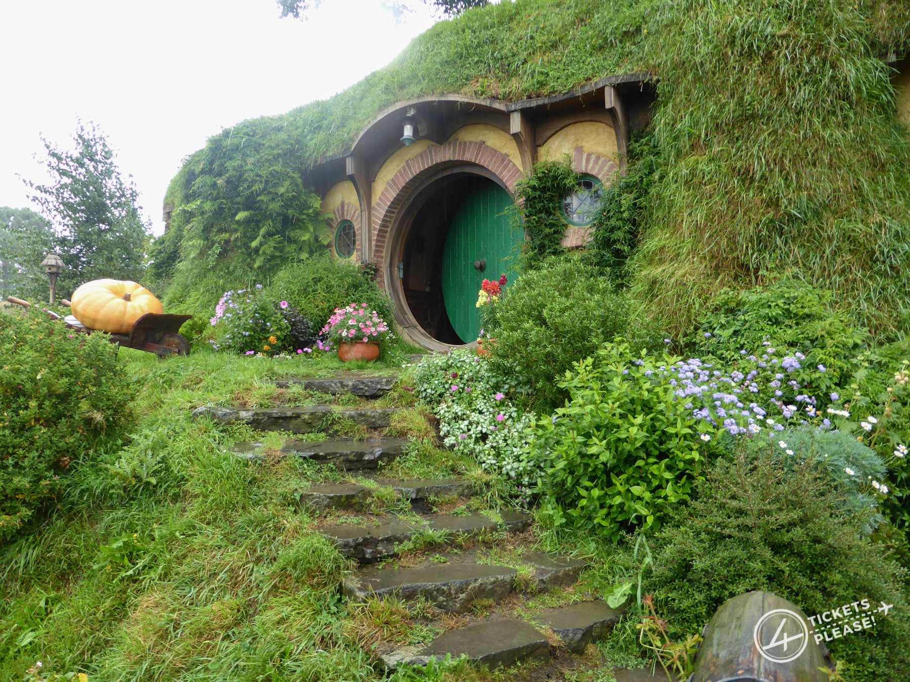 Maison Bilbo le Hobbit | 4 Tickets please ! Carnets de voyage autour du